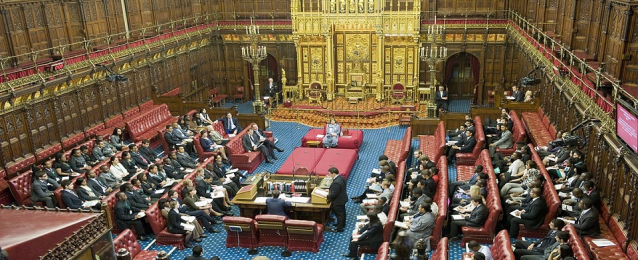 مجلس اللوردات البريطاني يتبنى قانون تأجيل بريكست