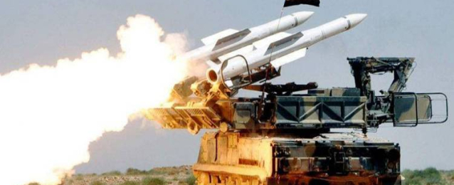 الدفاعات السورية تتصدى لصواريخ إسرائيلية فى سماء دمشق