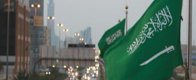 السعودية تعلن تعليق الرحلات الداخلية والحافلات والقطارات 14 يوما