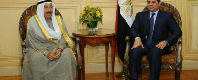 الرئيس يهنئ أمير الكويت بمناسبة شهر رمضان ويبحث معه العلاقات الثنائية