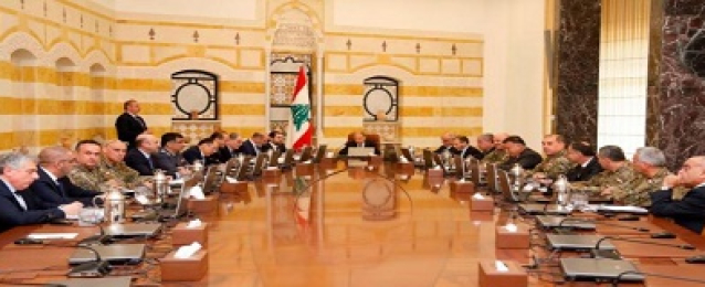 مجلس الدفاع اللبناني يقرر إغلاقا عاما ابتداء من السبت لوقف تفشي كورونا