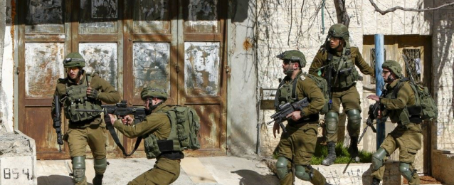 جيش الاحتلال يشن حملة مداهمات في نابلس وجنين وقلقيلية بالضفة الغربية