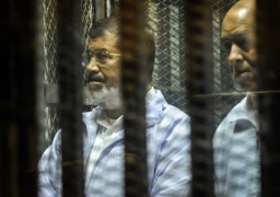 تأجيل محاكمة مرسي و 130 آخرين في قضية “وادي النطرون” إلى 8 مايو