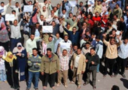 عمال “بلاتنيوم” يواصلون إضرابهم لليوم الخامس وتأمين ميناء السخنة