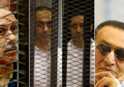 تأجيل إعادة محاكمة مبارك إلى الغد