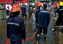 إخماد حريق بمحل تجارى بالإسكندرية