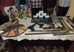 ضبط 70 سلاحا ناريا و931 “أبيض” بحملة أمنية بالإسكندرية