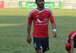 الأهلى يتعاقد رسميا مع إسلام رشدى مهاجم المنيا لمدة 5 سنوات