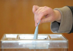 البريطانيون يدلون بأصواتهم في الانتخابات البرلمانية الأوروبية والمجالس المحلية