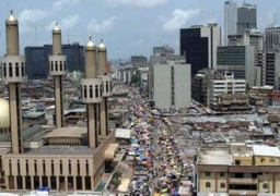 مصر تهدي المركز الثقافي الإسلامي بنيجيريا كميات من الكتب الإسلامية