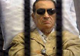 تأجيل إعادة محاكمة مبارك ونجليه علاء وجمال إلى السبت