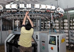 تعيين “أحمد مصطفى” رئيساً للقابضة للغزل والنسيج