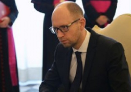 رئيس أوكرانيا المؤقت: مستعدون للحوار مع الجميع ماعدا الإرهابيين