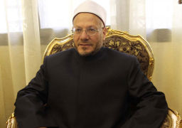 المفتى ردًا علي المتشددين: شراء حلوى المولد النبوي والتهادى بها “مستحب شرعًا”