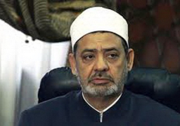 شيخ الازهر يدلي بصوته في انتخابات الرئاسة بمقر لجنته بالاقصر