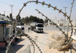 إدخال 330 شاحنة بضائع لغزة عبر “كرم أبو سالم”