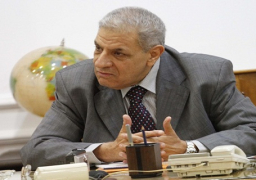 محلب يرحب بضخ المزيد من استثمارات فودافون بمصر