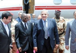 محلب يشدد على أهمية استعادة مصر ريادتها الافريقية