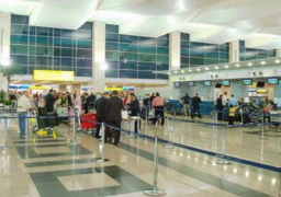 وزير الطيران : المطارات المصرية استقبلت 405 آلاف و551 راكبا خلال اجازة عيد الفطر