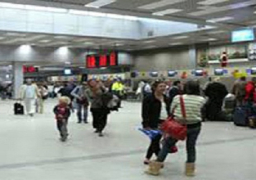 مطار مرسى علم يستقبل 4500 سائح على متن 33 طائرة