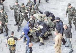 مقتل وإصابة 23 في لوجانسك في معارك مع الجيش الاوكراني