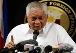 وزير خارجية الفلبين يصل القاهرة