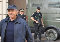 الجنايات تقضي ببراءة العادلي في إعادة محاكمته بقضية بغسل الأموال