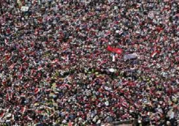 الضابط منقذ فتاة التحرير: انقذتها ودافعت عنها قرابة ساعة ونصف