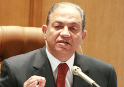 محافظ أسيوط يقدم واجب العزاء لأسرة الشهيد مهران بمركز صدفا