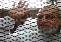 تأجيل محاكمة بديع و50 آخرين في “غرفة عمليات رابعة” لـ 8 يوليو