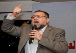 سلطات امن مطار القاهرة تمنع مجدى حسين من السفر