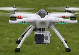 ضبط ١٠٠ طائرة تجسس بالريموت بمخازن شركة شهيرة بالمعادي