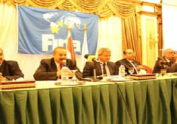 عبد العزيز يؤكد دعم الوزارة لاتحاد السباحة لتحقيق انجازات قريبا