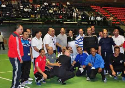 بالصور.. مباراة كرة قدم لـ 3 وزراء بالحقيبة الاقتصادية