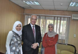 بالصور..وزير الاثار السابق يستقبل نظيره الجديد اسوة بالسيسى ومنصور