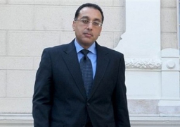 وزير الإسكان يشدد على ضرورة غلق المصانع المخالفة بالعاشر من رمضان