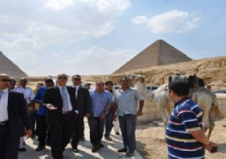 وزير الاثار يتابع الاعمال الجارية فى كل من الهرم ومتحف المنيل