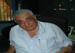 وصول جثمان وجدى الحكيم للقاهرة