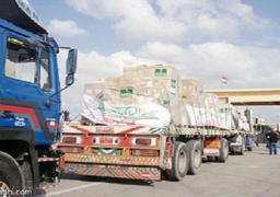 الآلاف يعبرون منفذ رفح.. ومئات الأطنان من المساعدات تدخل غزة