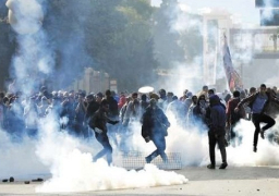 الإخوان يقطعون جسر السويس.. والشرطة تدفع بقوات للتعامل معهم