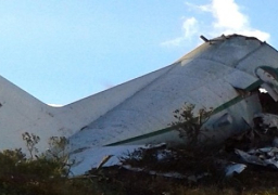 برقيات عزاء من بوتفليقة إلى ملوك ورؤساء الدول فى حادث الطائرة