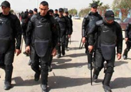 قوات الامن تكثف تواجدها بميادين السويس والمجرى الملاحي للقناة