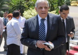 محلب يتوجه لتوشكي لمعاينة الاراضي الزراعية