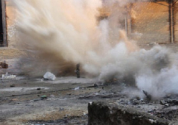 مصادر: قوات الأسد تقصف عدة مدن بـ حلب ودرعا بالبراميل المتفجرة