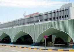 مواجهات حول مطار العاصمة الليبية طرابلس وتعليق الرحلات