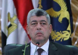 وزير الداخلية يقوم بزيارة مفاجئة لقسمى شرطة قصر النيل ودار السلام