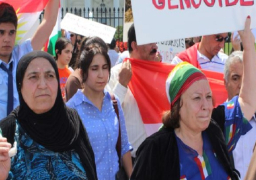 تظاهر عشرات الاكراد أمام البيت الابيض للتنديد لما يحدث بالعراق على يد داعش