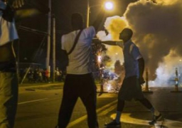 إطلاق نار كثيف على الشرطة خلال احتجاجات في فيرجسون