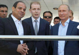 بالفيديو : والصور.. «السيسي» و«بوتين» يشاهدان عرض رماية ويتجولان في أحد سواحل مدينة «سوتشي»