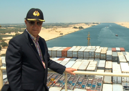 عبور أكبر سفينة حاويات في العالم لقناة السويس اليوم